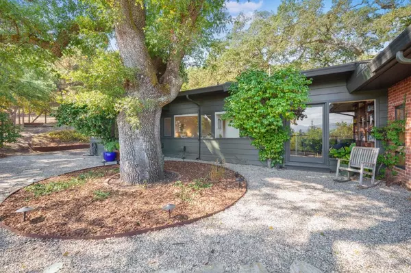 Morgan Hill, CA 95037,17695 John Telfer