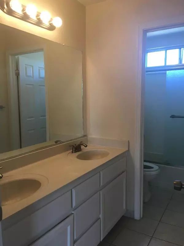 Salinas, CA 93906,1109 Elmsford WAY