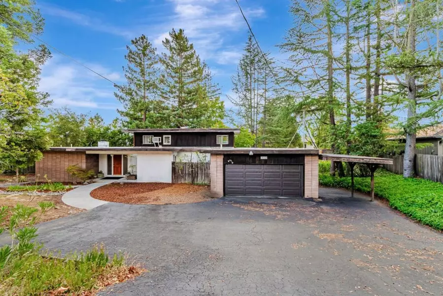 16120 Viewfield RD, Monte Sereno, CA 95030