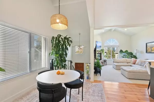 Scotts Valley, CA 95066,26 Carriage LN