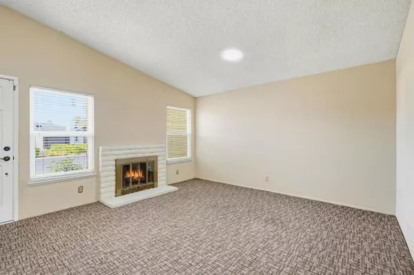 Redwood City, CA 94065,535 Lanyard DR