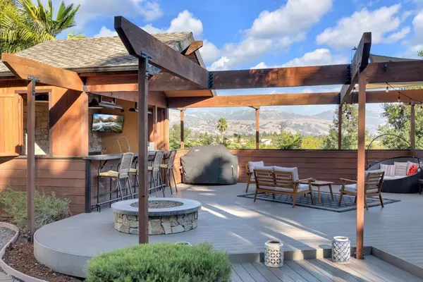 Morgan Hill, CA 95037,85 W 5th ST