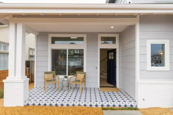 Pacifica, CA 94044,26 Driftwood CT