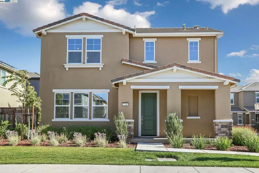 2208 Daimler ST, Lathrop, CA 95330