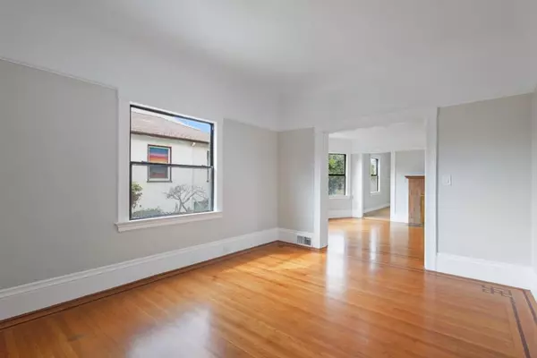 Oakland, CA 94606,2831 21st AVE