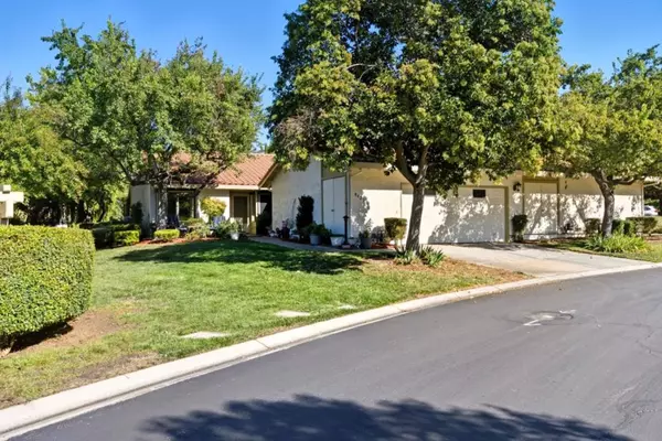 8423 Chenin Blanc LN, San Jose, CA 95135