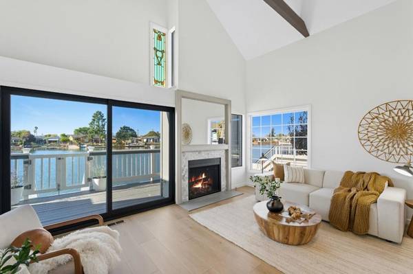 San Mateo, CA 94404,1229 Shoal DR