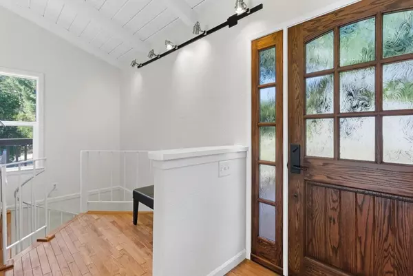 Royal Oaks, CA 95076,2471 Tuckahoe TER