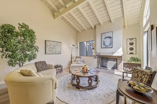 Pacific Grove, CA 93950,1109 Heather LN