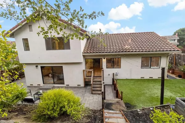 Castro Valley, CA 94552,17716 Columbia DR