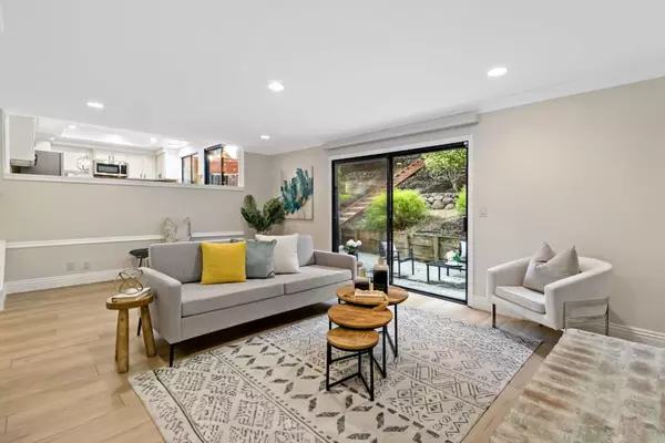 Castro Valley, CA 94552,17716 Columbia DR