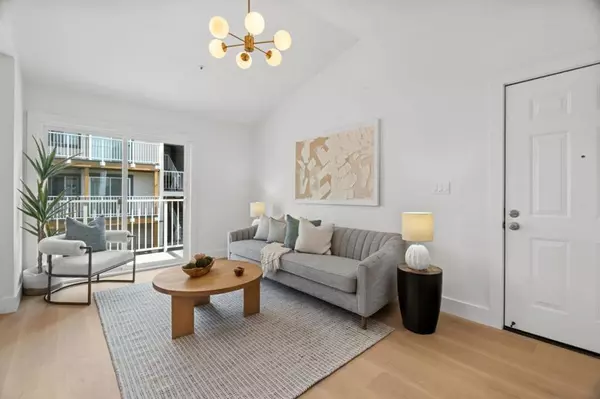 Daly City, CA 94014,1003 San Antonio CIR #303