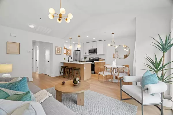 Daly City, CA 94014,1003 San Antonio CIR #303