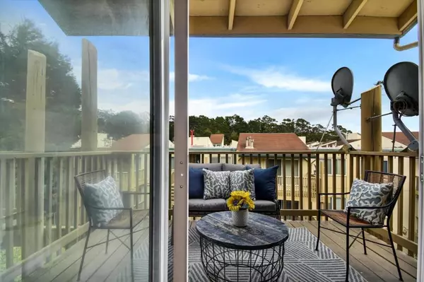 Daly City, CA 94015,373 Half Moon LN #306