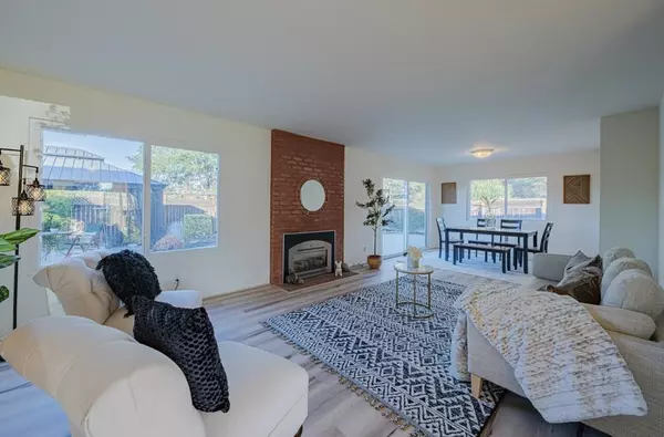 Salinas, CA 93908,22720 Picador DR