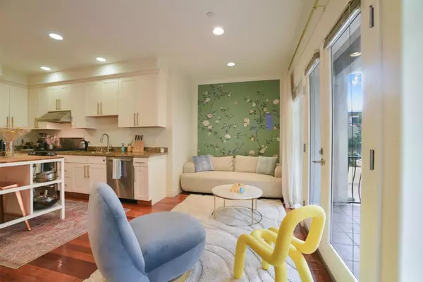 Burlingame, CA 94010,1137 Paloma AVE #E