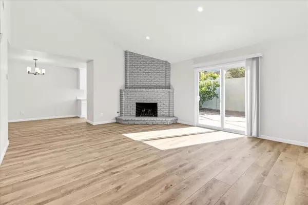 Salinas, CA 93906,1521 Ebro CIR