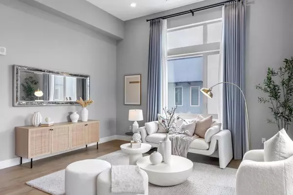 Foster City, CA 94404,708 Thayer #404