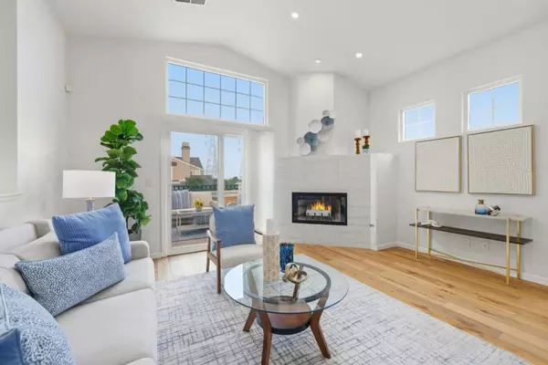 Redwood City, CA 94065,123 Positano CIR #406