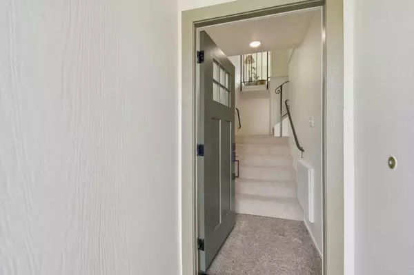 Daly City, CA 94014,626 Price ST