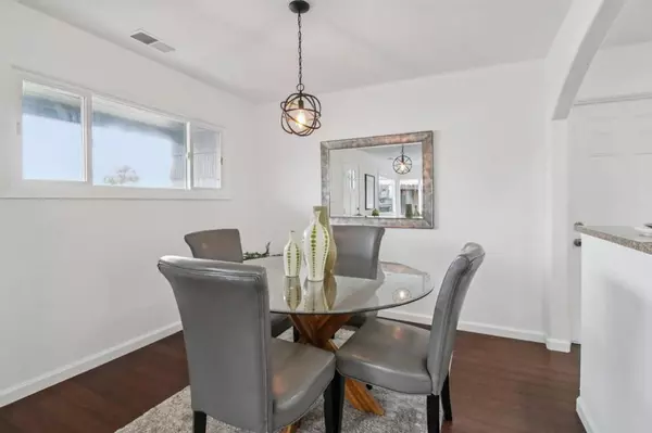 South San Francisco, CA 94080,3 Bradford