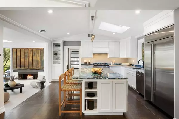 Hillsborough, CA 94010,745 Endfield WAY