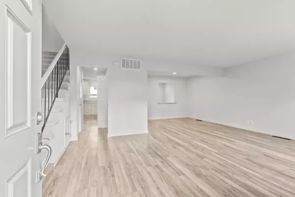 Pleasanton, CA 94588,3828 Keneland WAY