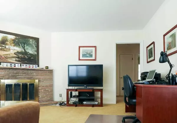 South San Francisco, CA 94080,431 Beech AVE