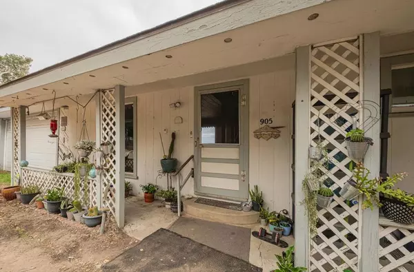 Salinas, CA 93908,905 W Blanco RD
