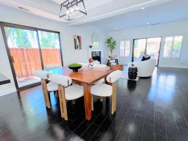 Foster City, CA 94404,801 Ram LN