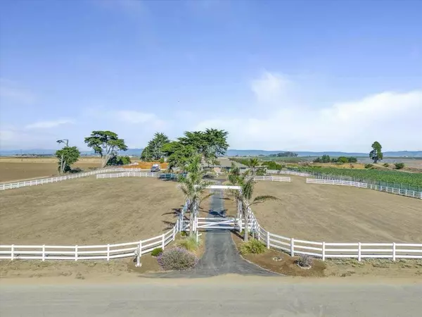268 Giberson RD, Moss Landing, CA 95039