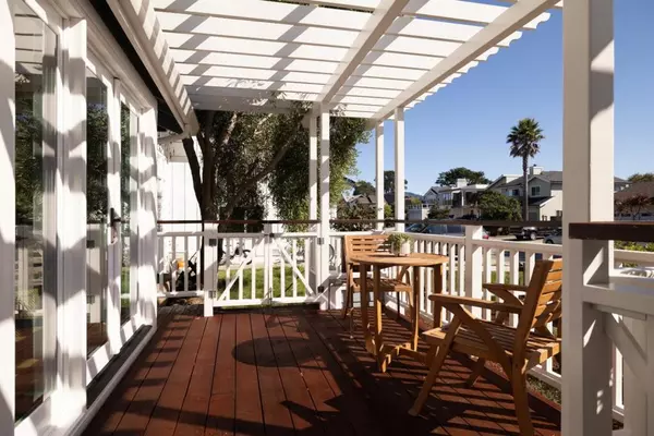 Half Moon Bay, CA 94019,213 Miramontes AVE