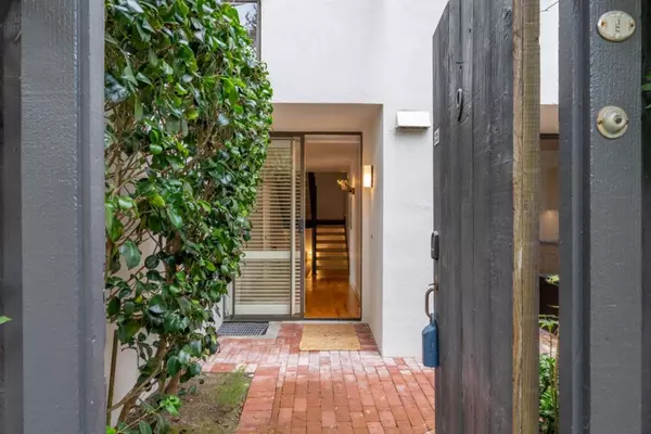 Carmel, CA 93923,3600 High Meadow DR #9