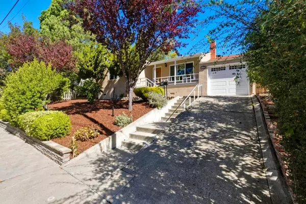 16108 Berkshire DR, San Leandro, CA 94578