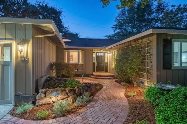 Los Gatos, CA 95032,115 Lansberry CT