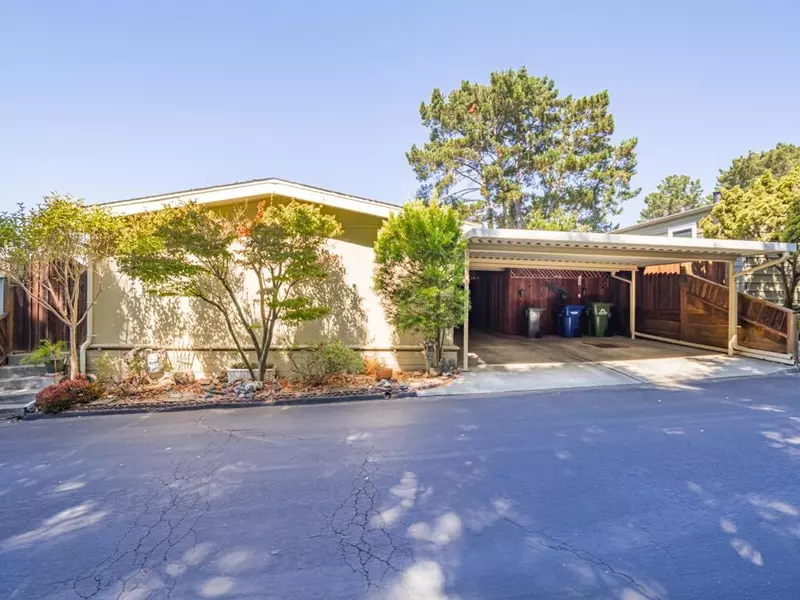 300 Plum ST, Capitola, CA 95010