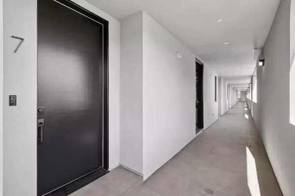 Burlingame, CA 94010,1433 Floribunda AVE #7