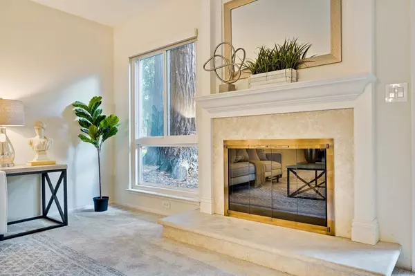 Saratoga, CA 95070,19423 Vineyard LN