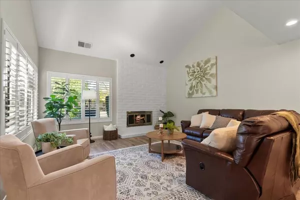 Gold River, CA 95670,2133 Gold Rush DR