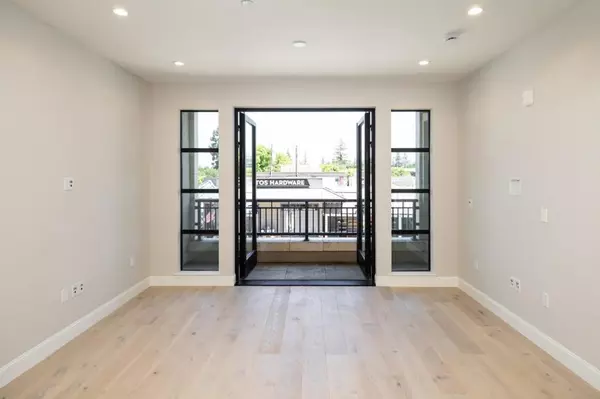 450 First ST #204, Los Altos, CA 94022