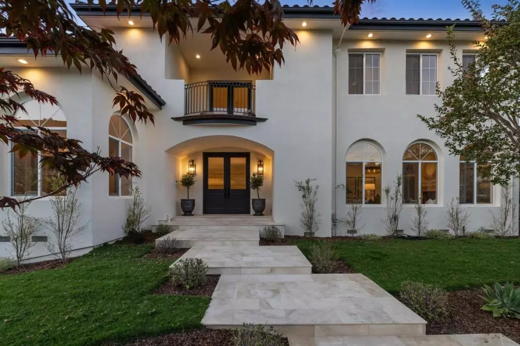 San Carlos, CA 94070,289 Kings CT