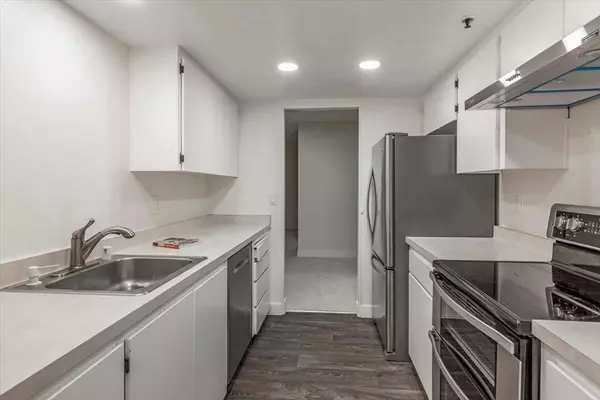Palo Alto, CA 94306,410 Sheridan AVE #227