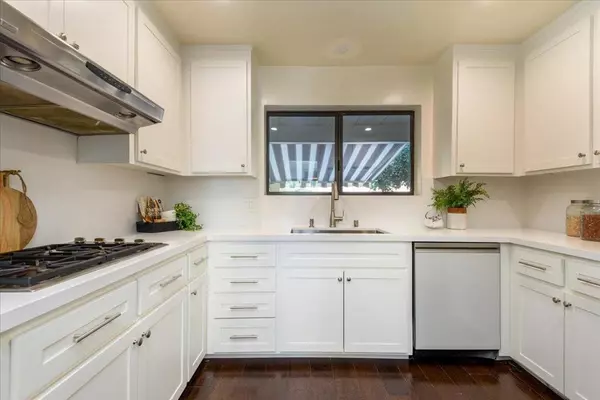 Redwood City, CA 94062,3647 Jefferson AVE