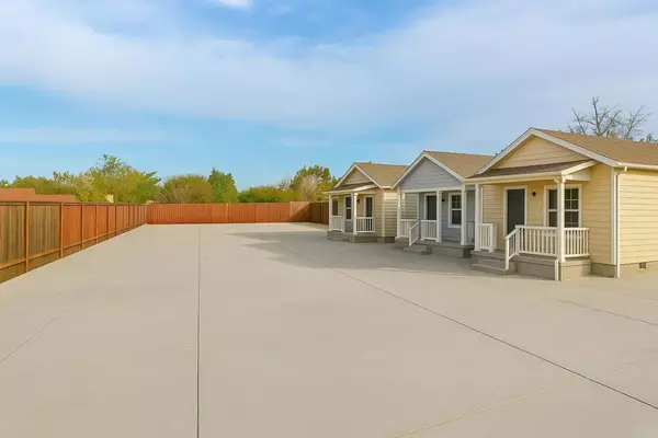 Salinas, CA 93905,17 Williams RD