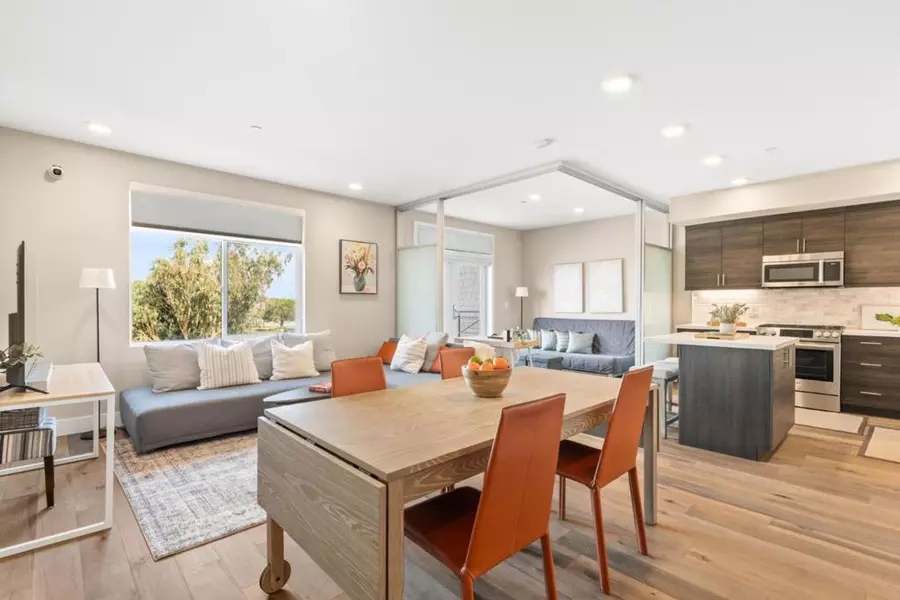 400 Mariners Island BLVD #202, San Mateo, CA 94404