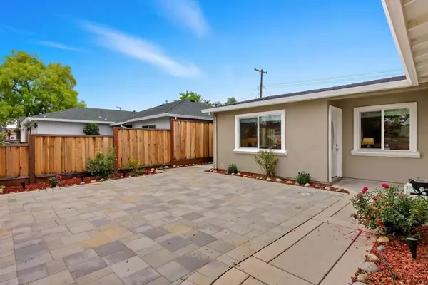 San Jose, CA 95124,3155 Franela DR