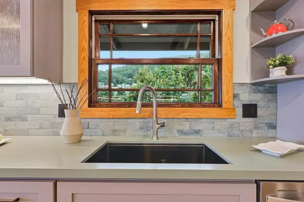 Brisbane, CA 94005,245 Sierra Point RD