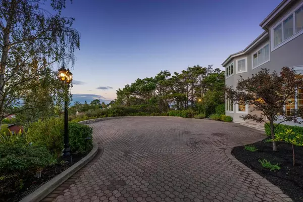 Hillsborough, CA 94010,1111 Tournament DR