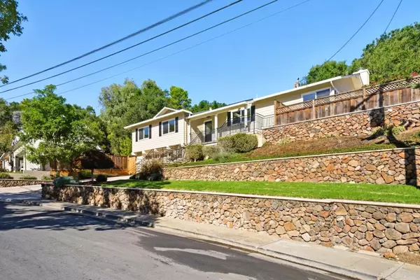 San Carlos, CA 94070,2936 Eaton AVE