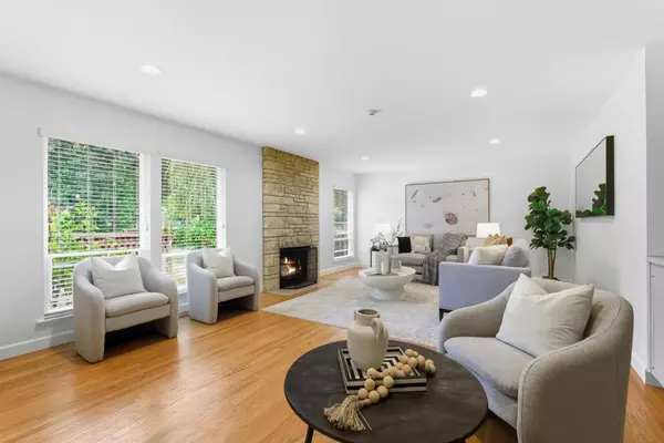 Redwood City, CA 94061,471 Santa Clara AVE